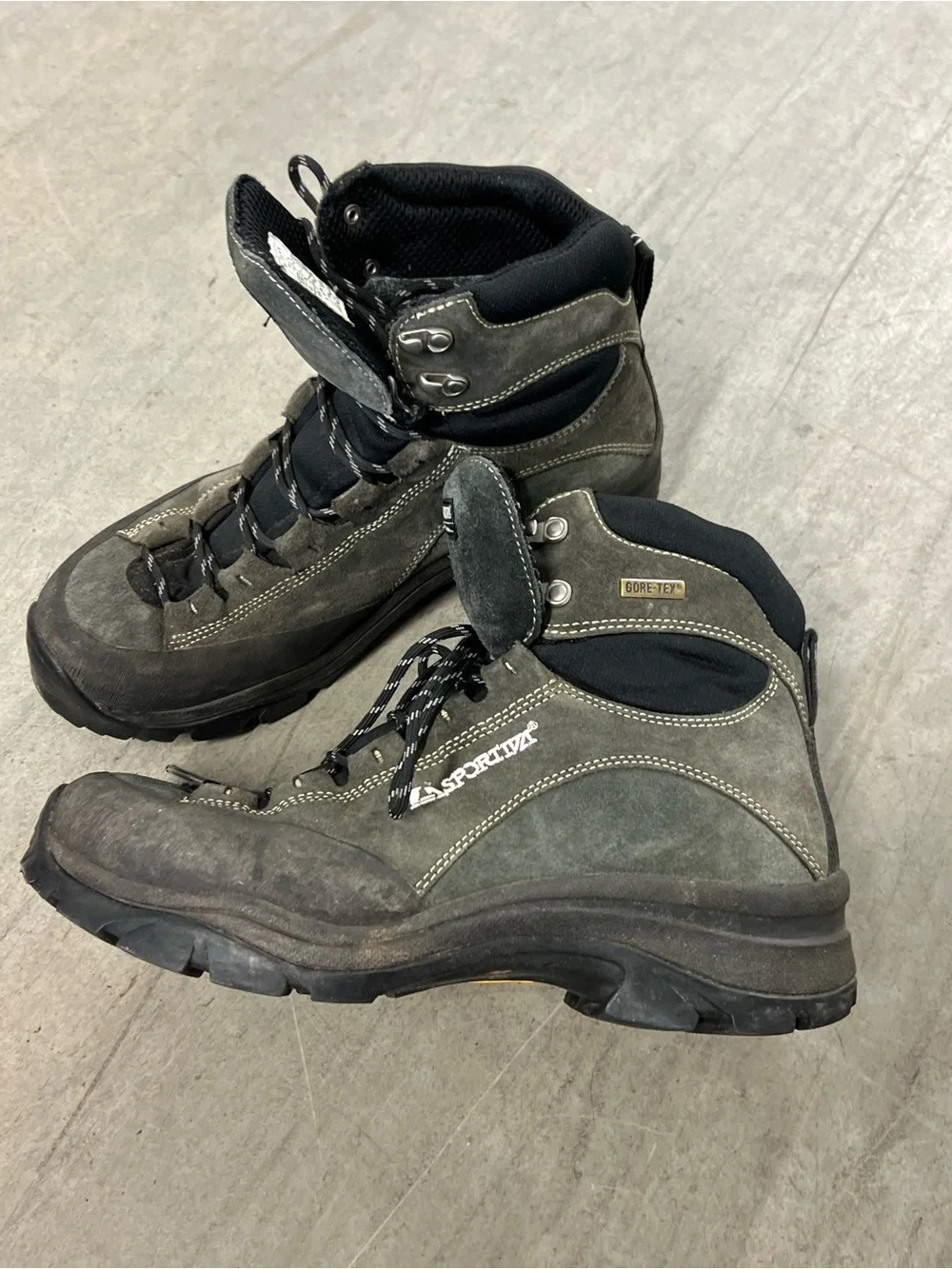 La Sportiva Men's Gray and Black Hiking Boots